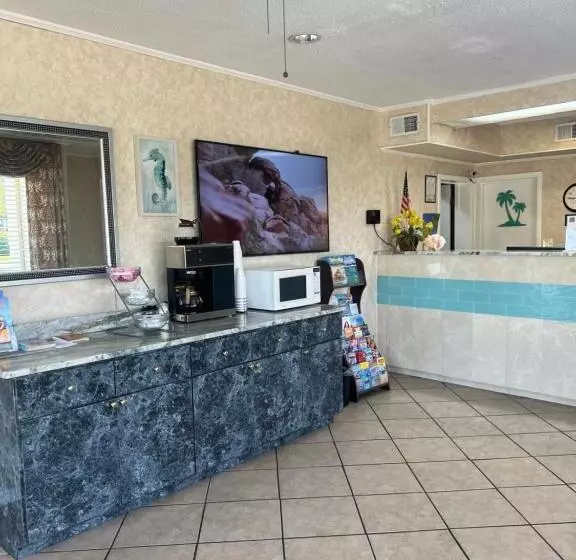 Hole Inn The Wall Hotel Fort Walton Beach Sunset Plaza Nearby Beaches & Hurlburt