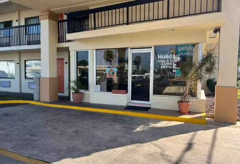 Hole Inn The Wall Hotel Fort Walton Beach Sunset Plaza Nearby Beaches & Hurlburt