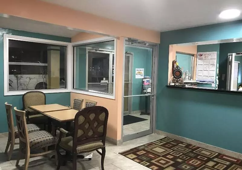 בית מלון כפרי Rodeway Inn Oxford