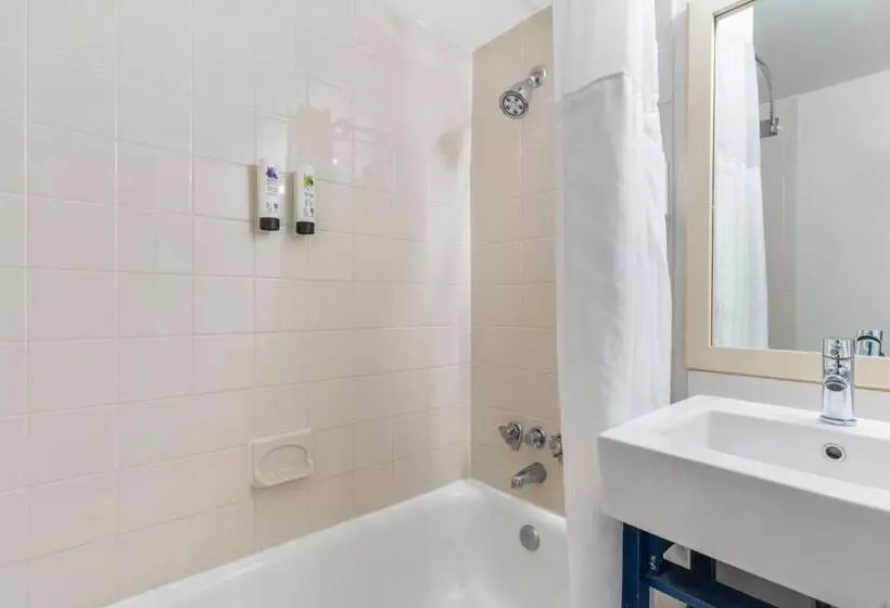 酒店 Postcard Inn On The Beach