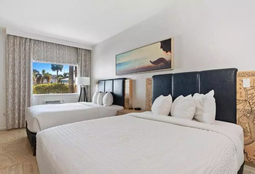 酒店 Postcard Inn On The Beach