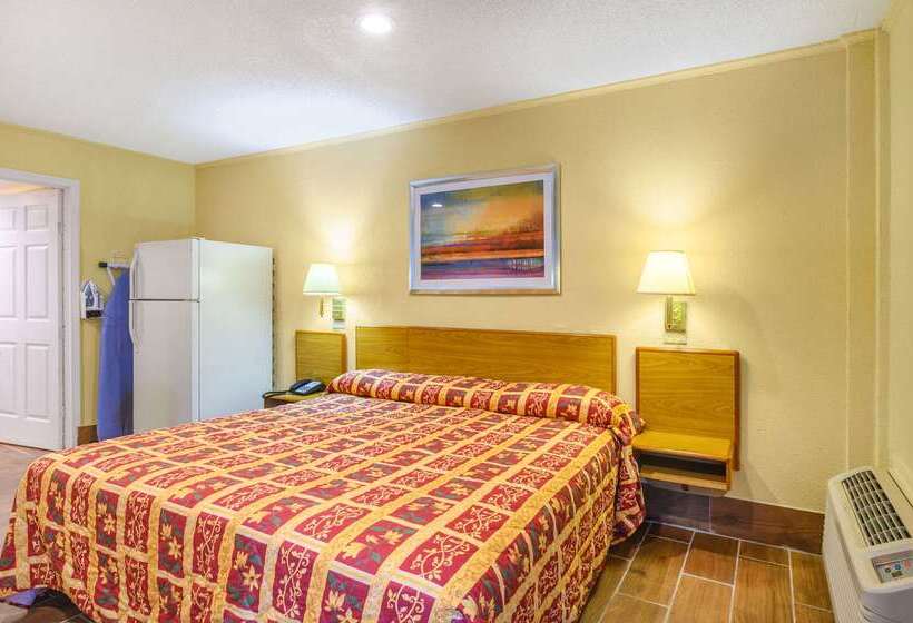 فندق Rodeway Inn