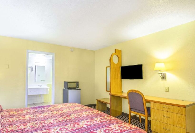 فندق Rodeway Inn