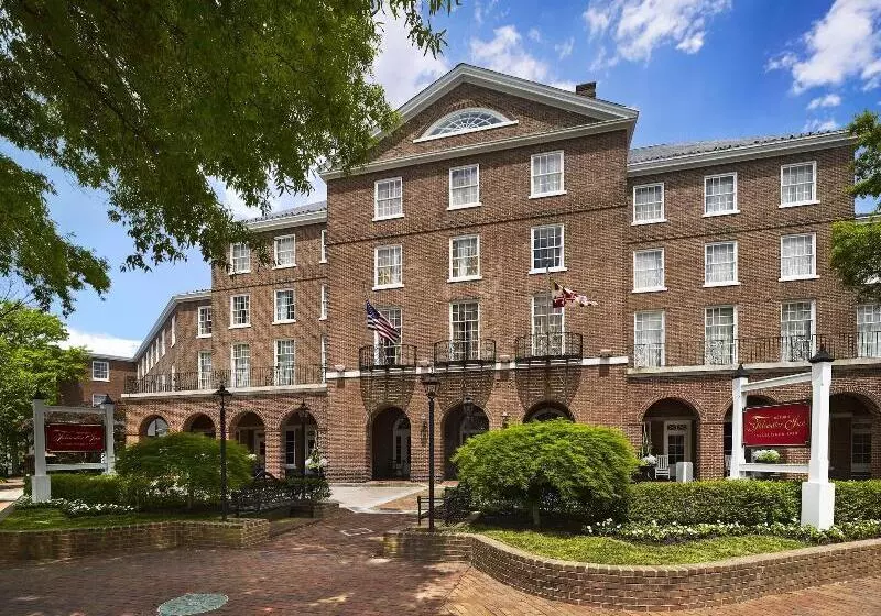 فندق The Tidewater Inn