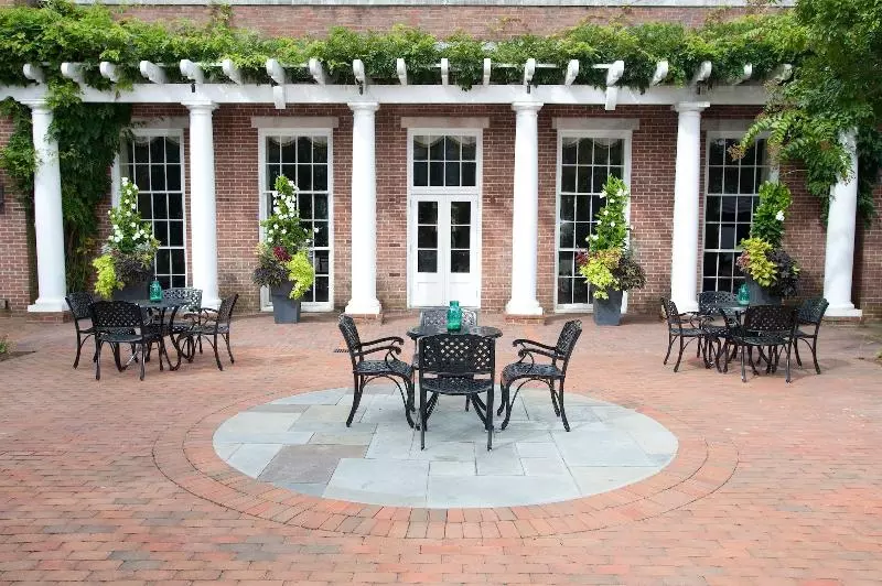 فندق The Tidewater Inn