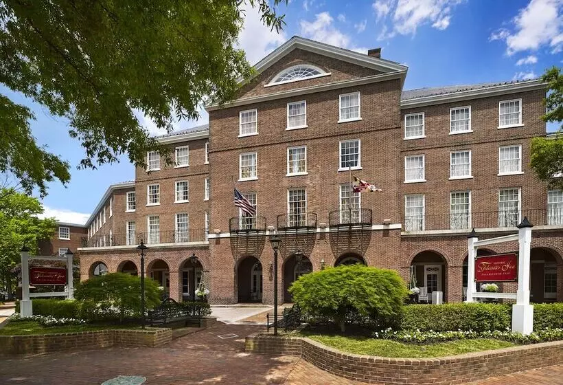 فندق The Tidewater Inn