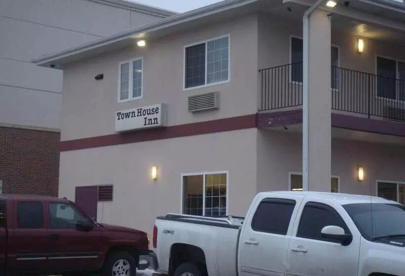 Hotelli Townhouse Inn & Suites Omaha