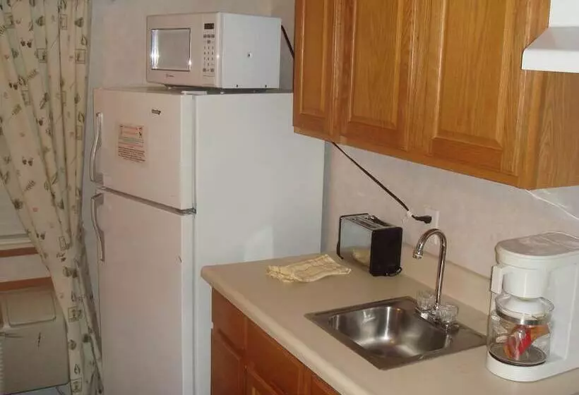 Hotelli Townhouse Inn & Suites Omaha