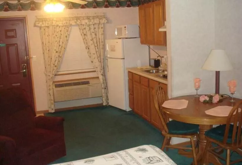 Hotelli Townhouse Inn & Suites Omaha