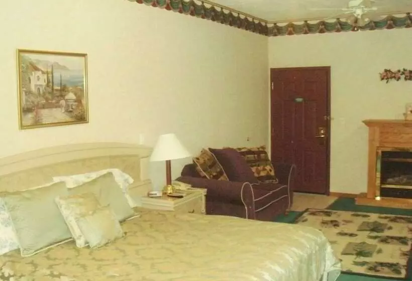 Hotelli Townhouse Inn & Suites Omaha