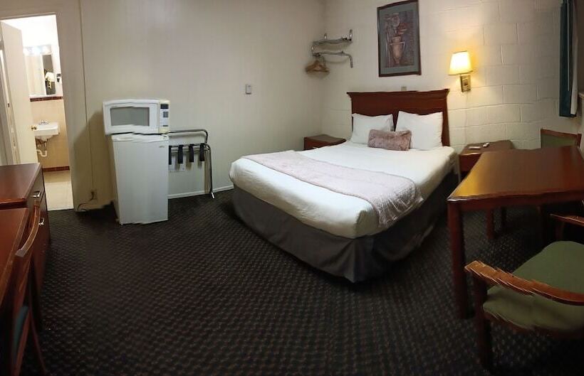 فندق Travel Inn La Junta