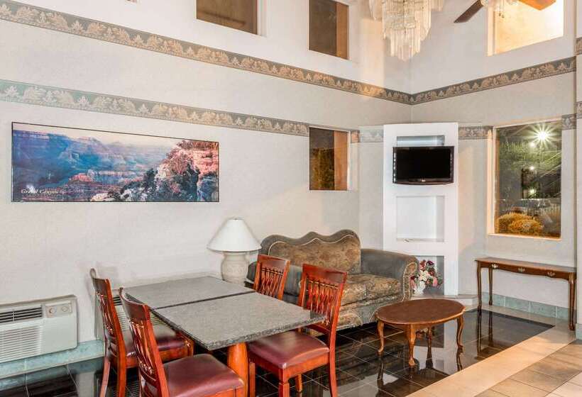 Szálloda Days Inn By Wyndham Phoenix West