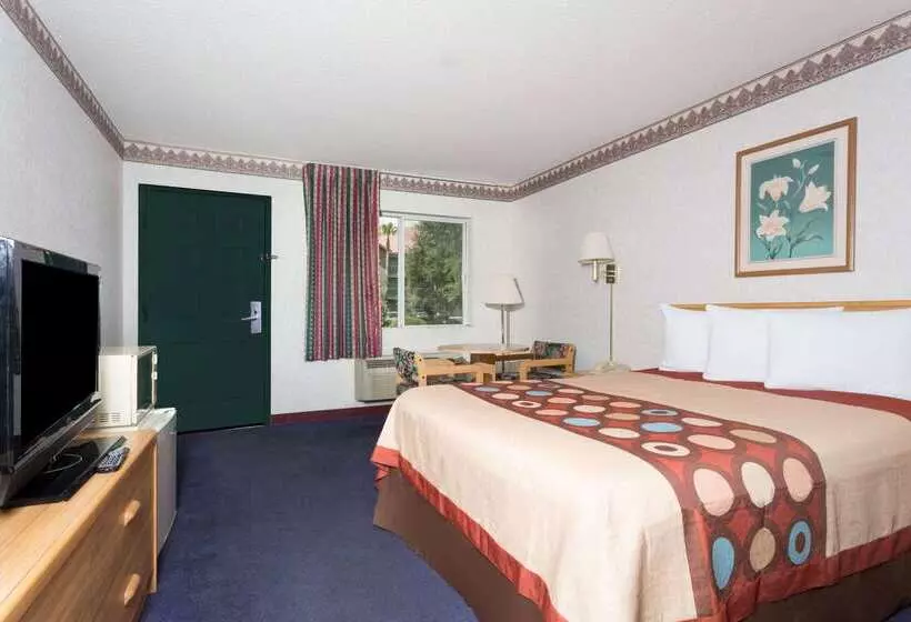 هتل Days Inn By Wyndham Phoenix West