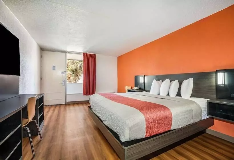 Motel 6 Florence, Sc