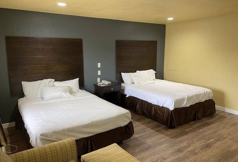 모텔 Woodridge Inn And Suites