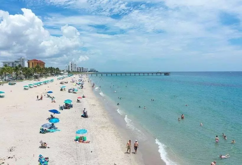 Tropic Isle Beach Resort