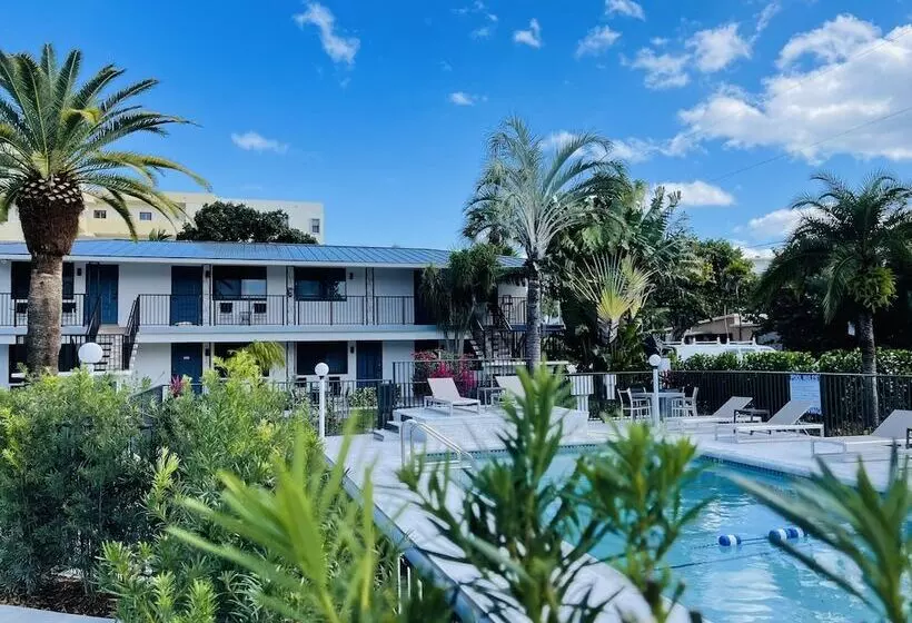 Tropic Isle Beach Resort