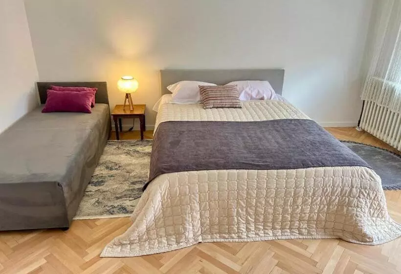 پانسیون Guest House Bosnian House