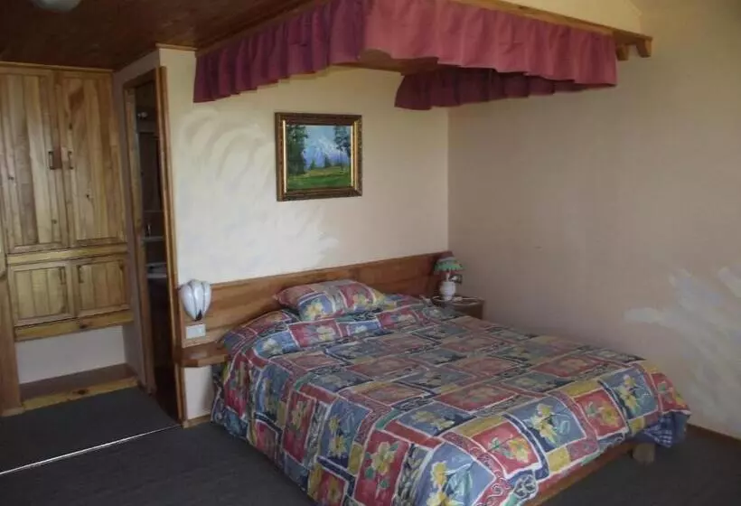 ペンション Hostal Y Cabañas Mozart
