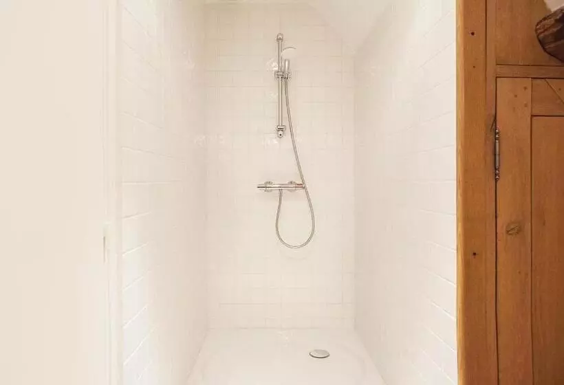 Aamiaismajoitus (B&B) A La Bergerie