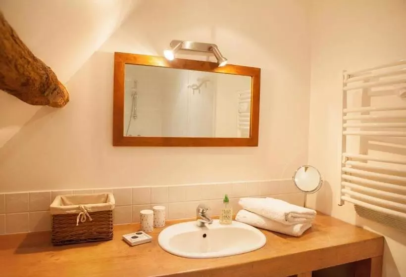 Aamiaismajoitus (B&B) A La Bergerie