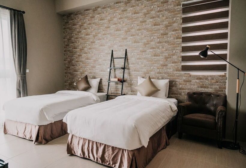 تختخواب و صبحانه Ho Hostel