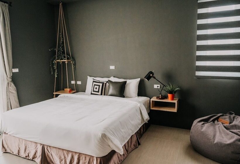 تختخواب و صبحانه Ho Hostel