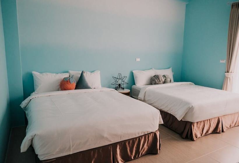 تختخواب و صبحانه Ho Hostel