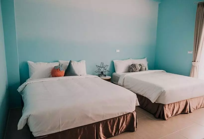 تختخواب و صبحانه Ho Hostel