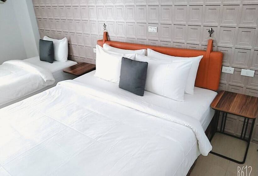 تختخواب و صبحانه Ho Hostel