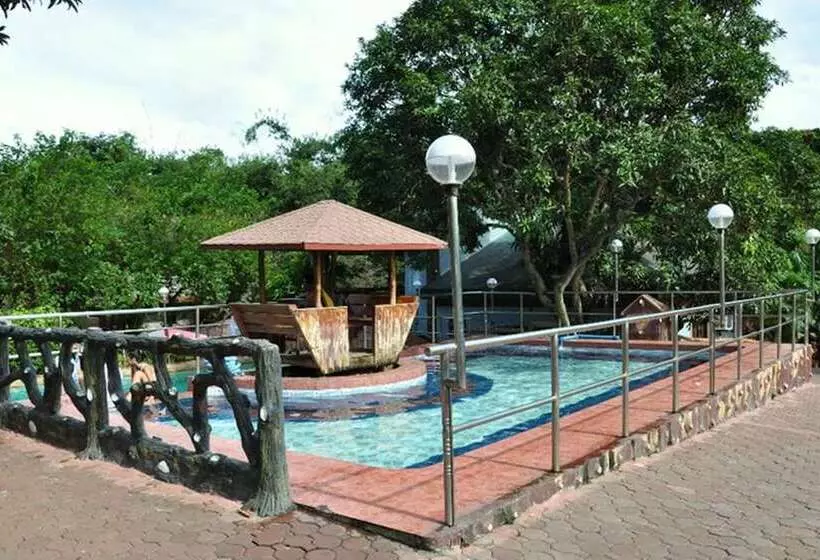 Hotelli Bosay Resort