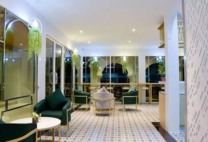 ホテル Peranakan House