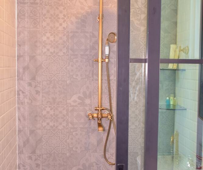 בית מלון כפרי Peranakan House