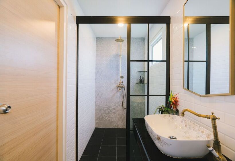 בית מלון כפרי Peranakan House