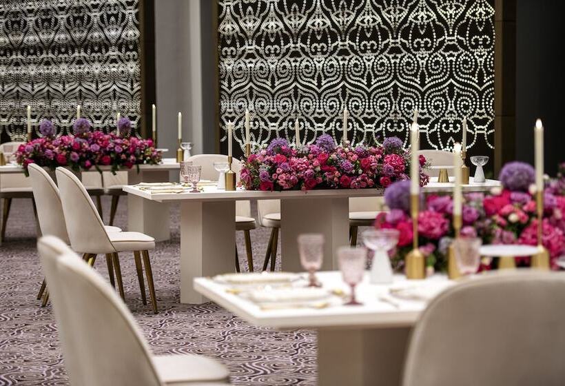 فندق Pullman Doha West Bay