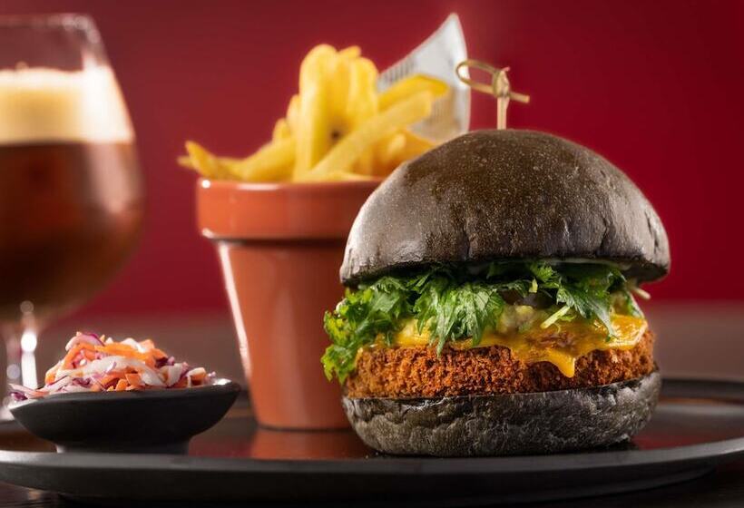 فندق Pullman Doha West Bay