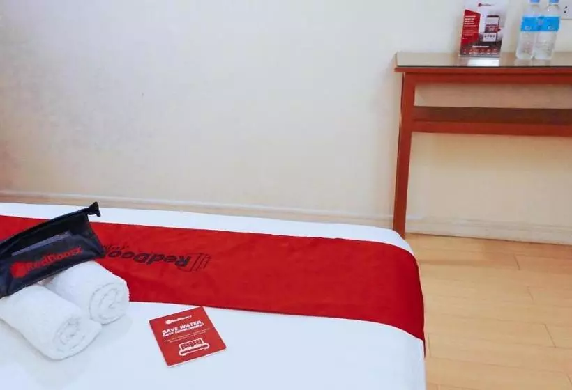 هتل Reddoorz @ Climaco Street Cebu