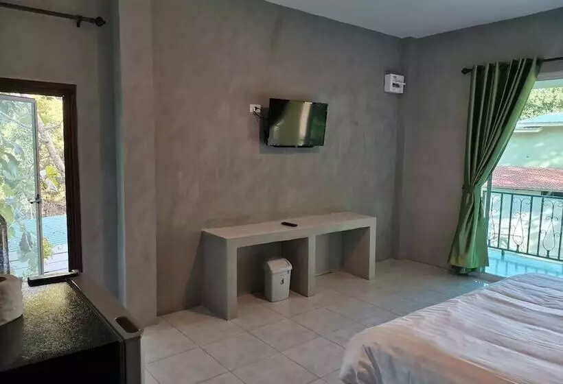 ホテル Terminal 1 Cafe And Resort