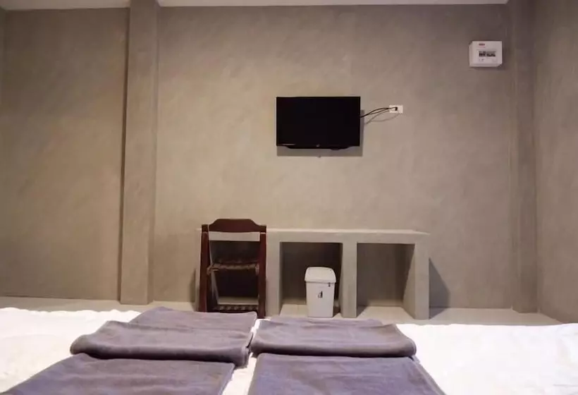 ホテル Terminal 1 Cafe And Resort