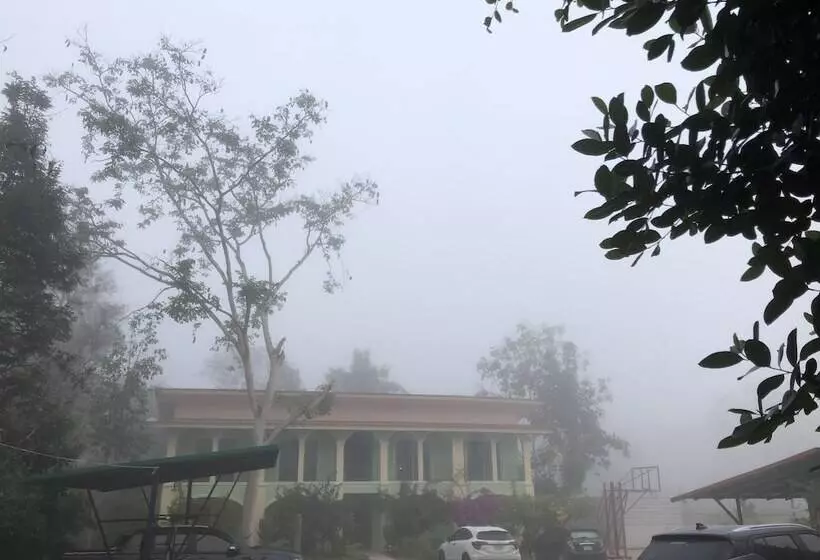 ホテル Terminal 1 Cafe And Resort