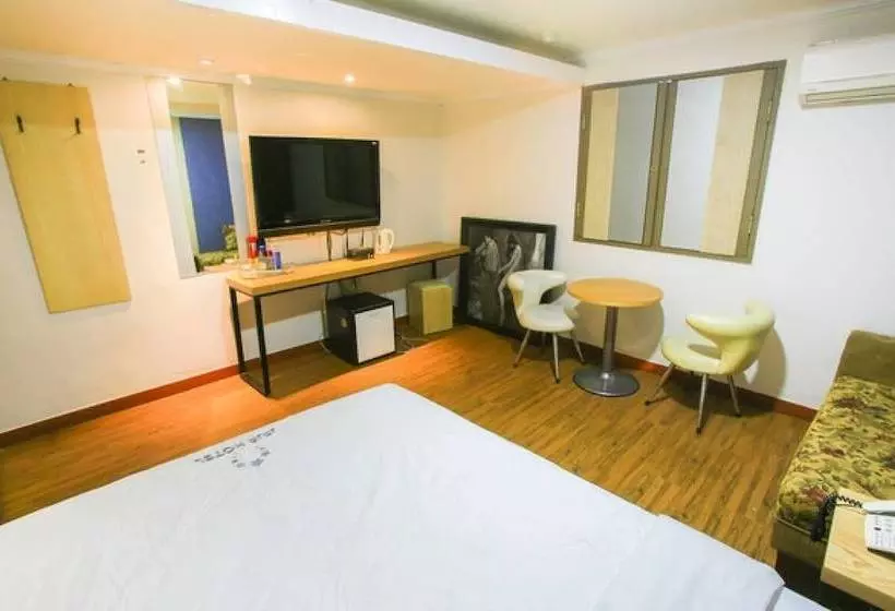 Internet Motel