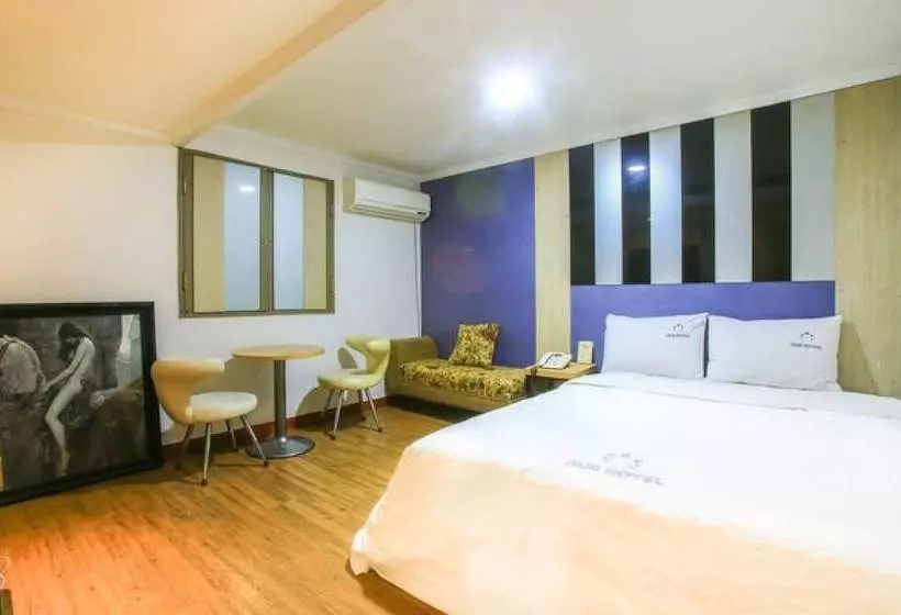 Internet Motel