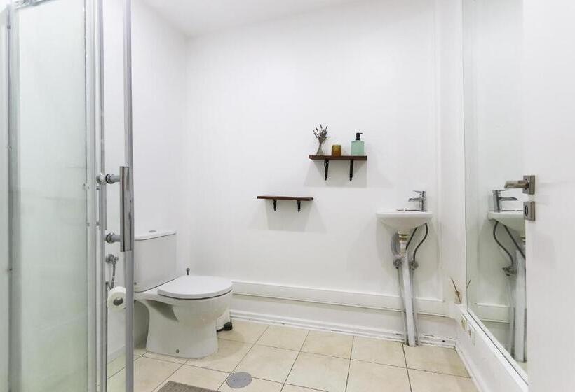 پانسیون Lisbon Garden Flower