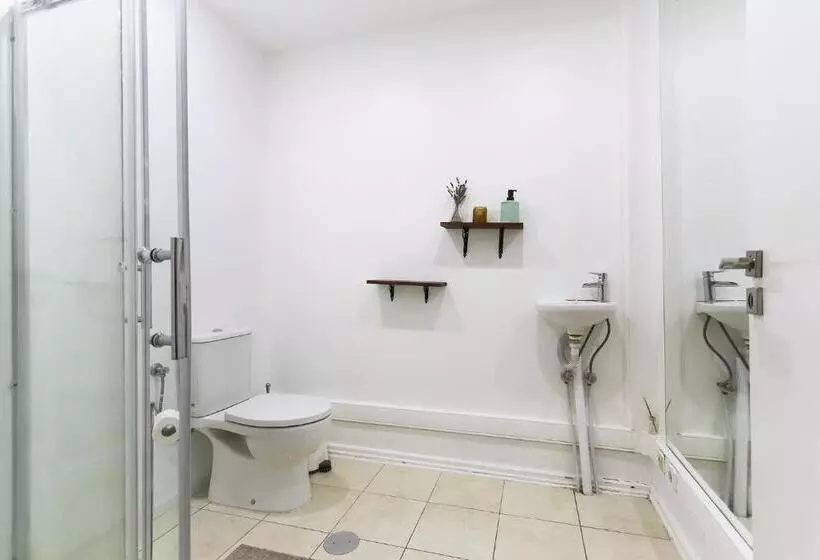 پانسیون Lisbon Garden Flower