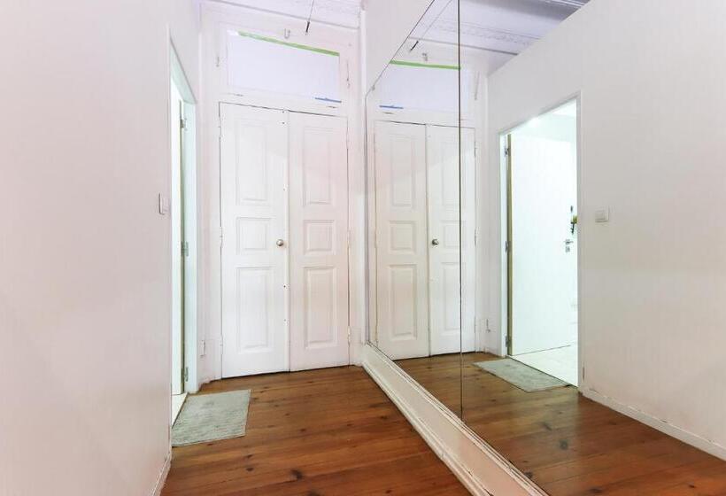 پانسیون Lisbon Garden Flower