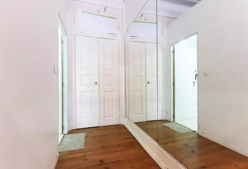 پانسیون Lisbon Garden Flower