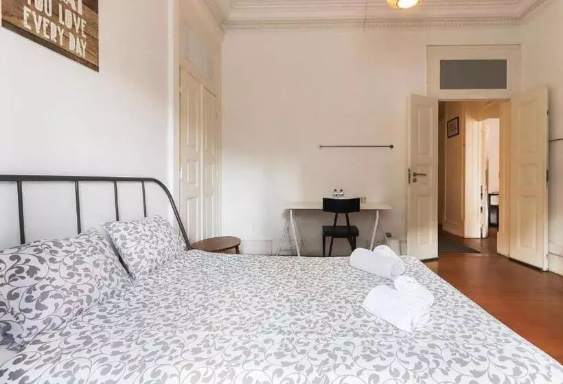 پانسیون Lisbon Garden Flower