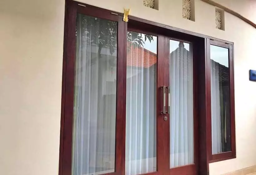 Majatalo Azalea Homestay & Villa