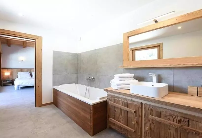 Le Mille Cent  Chalet  Bo Immobilier