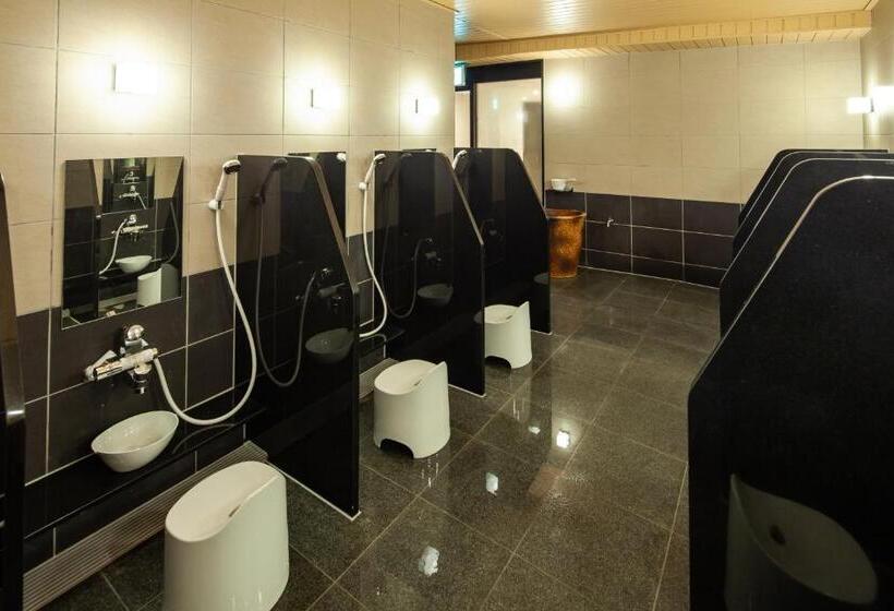 מלון כמוסות Y S Cabin&hotel Naha Kokusai Street